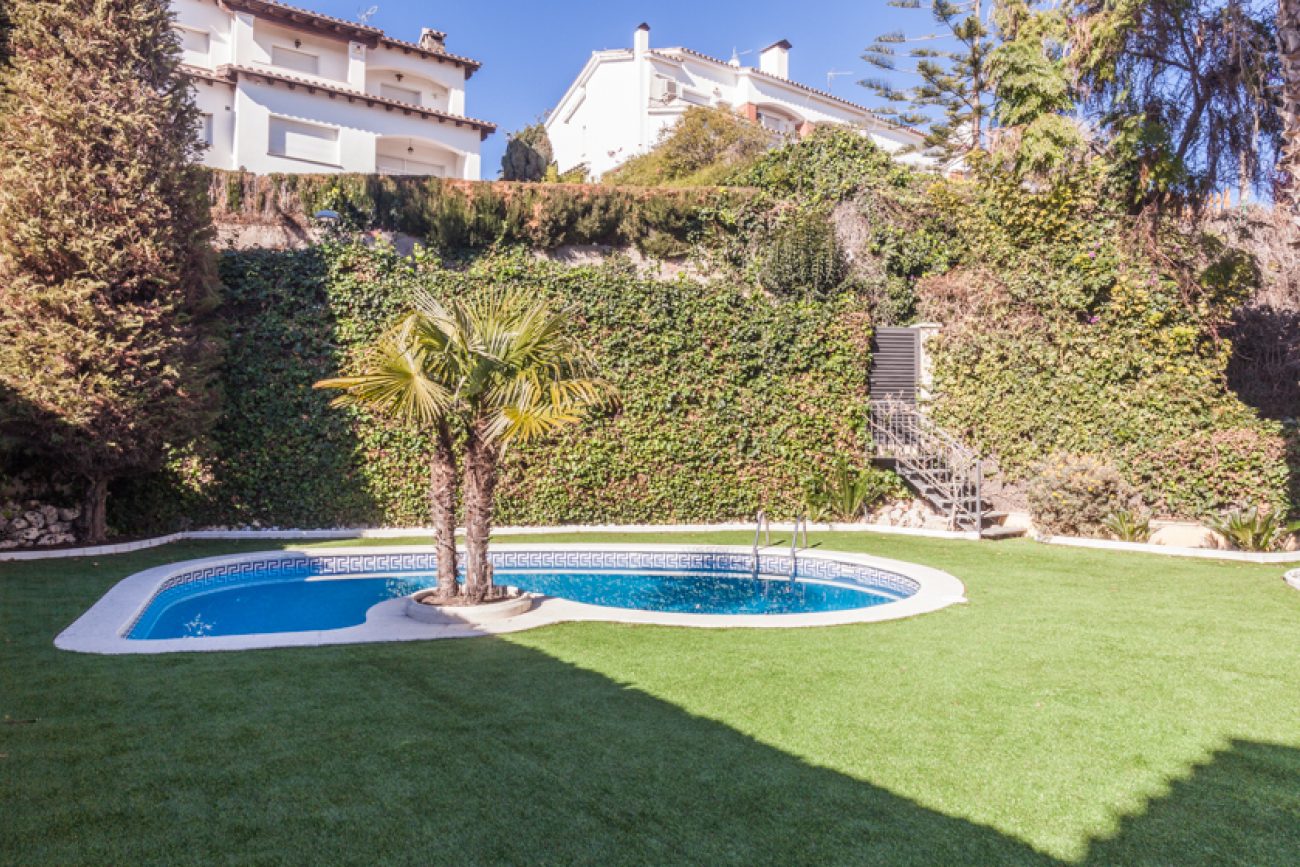 House with magnificent views in Premia de Dalt