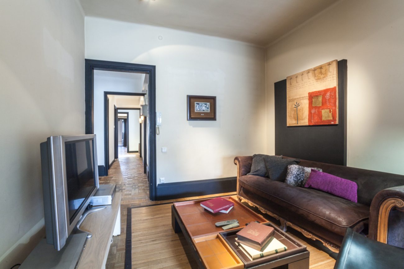 Luminous attic in Eixample