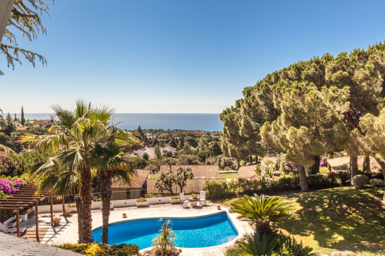 Spectacular house in luxury residential complex in Sant Vicenç de Montalt