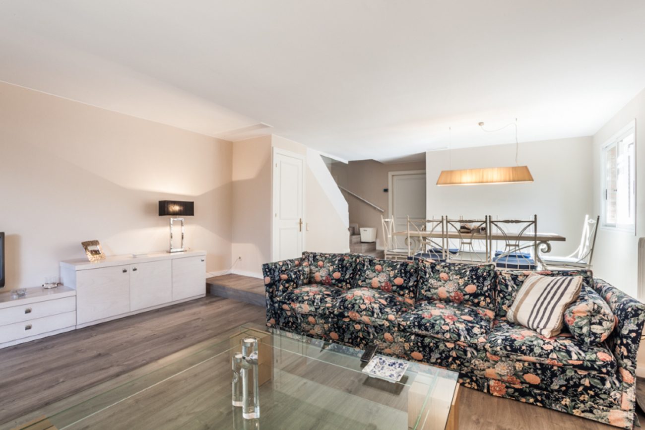 Semi-detached house in the best residential complex of Gavà Mar