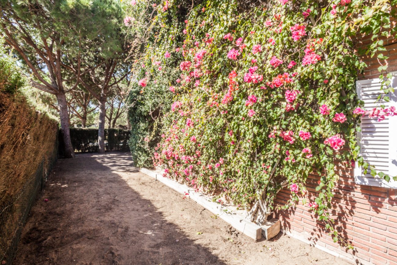 Semi-detached house in the best residential complex of Gavà Mar
