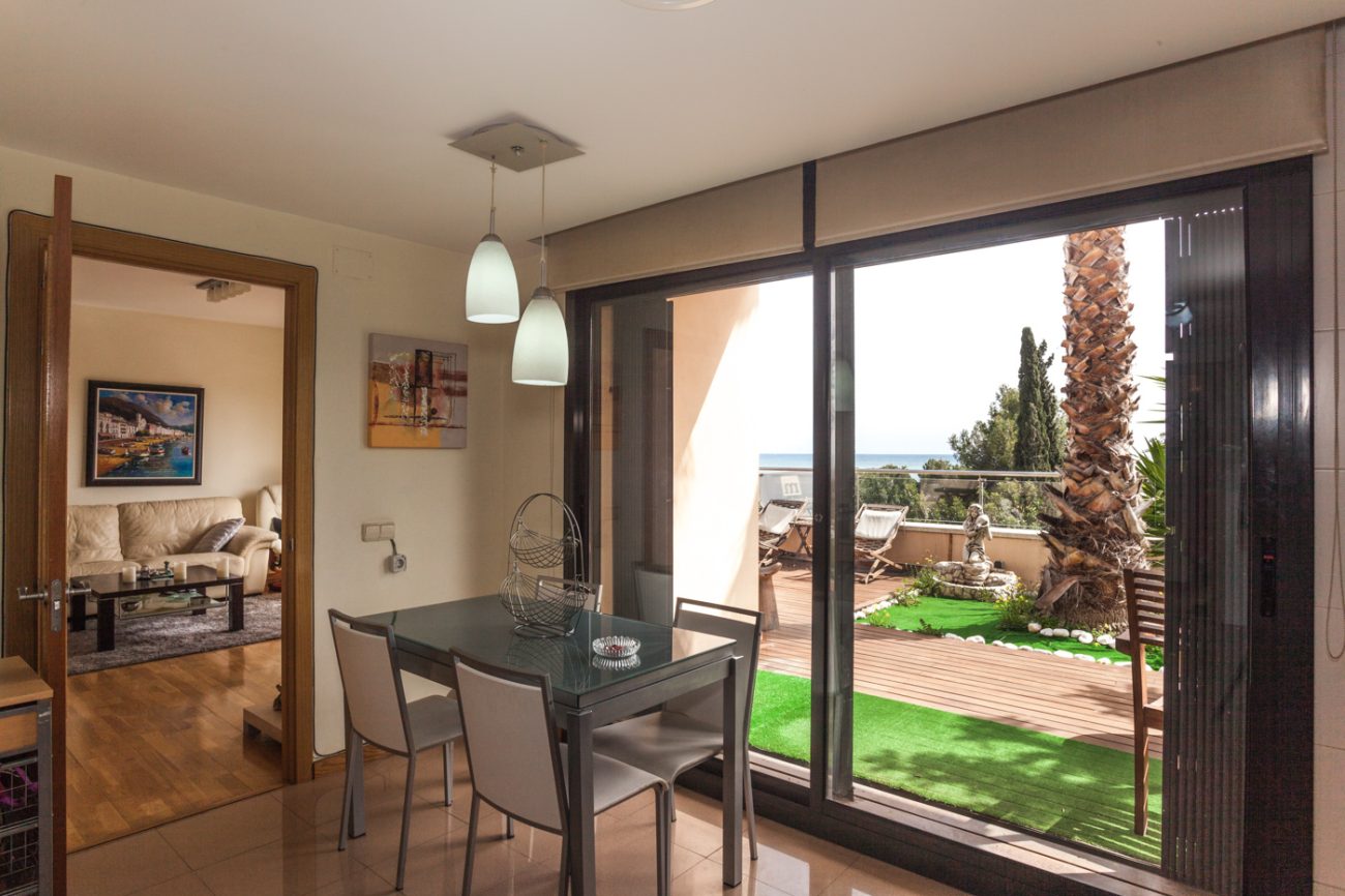Terraced house with spectacular sea views  in Castelldefels