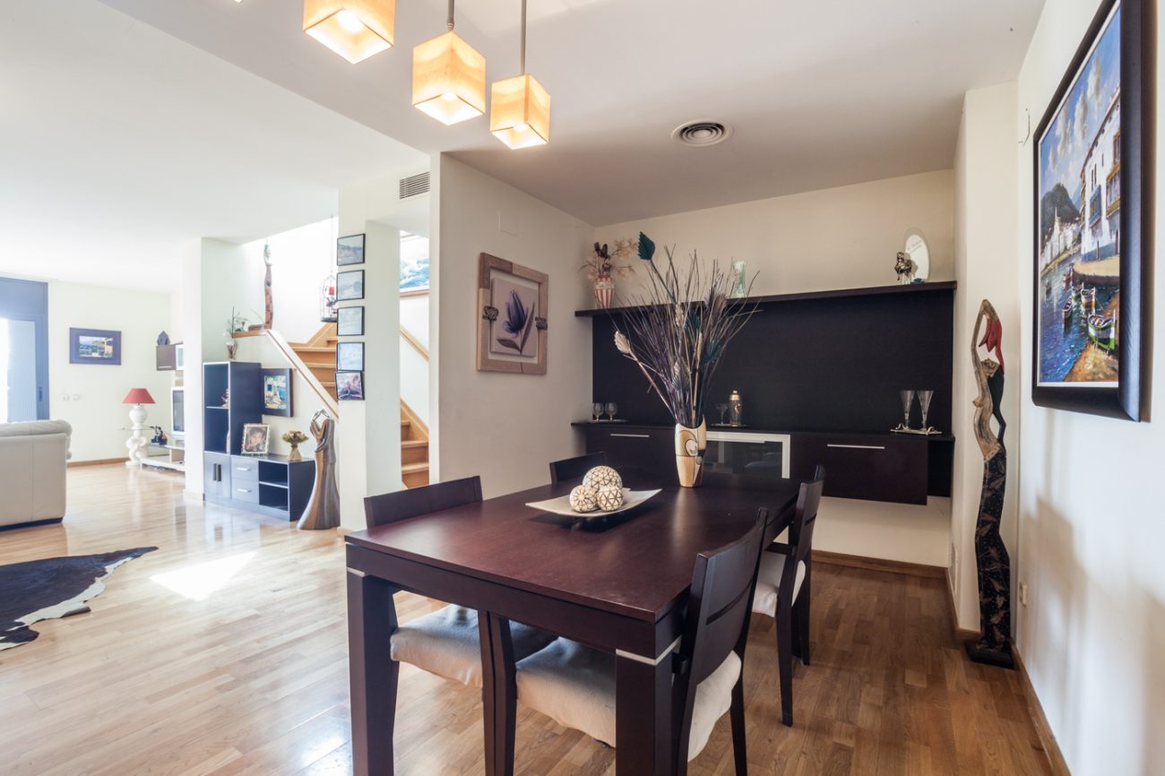 Terraced house with spectacular sea views  in Castelldefels