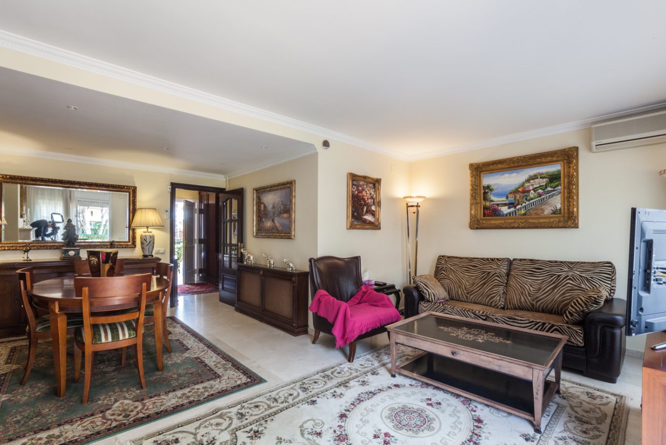 Cozy townhouse 100 m from the beach in Gava