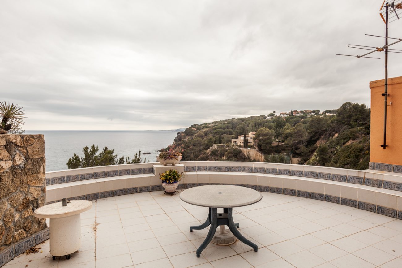 Spectacular house close to the beach