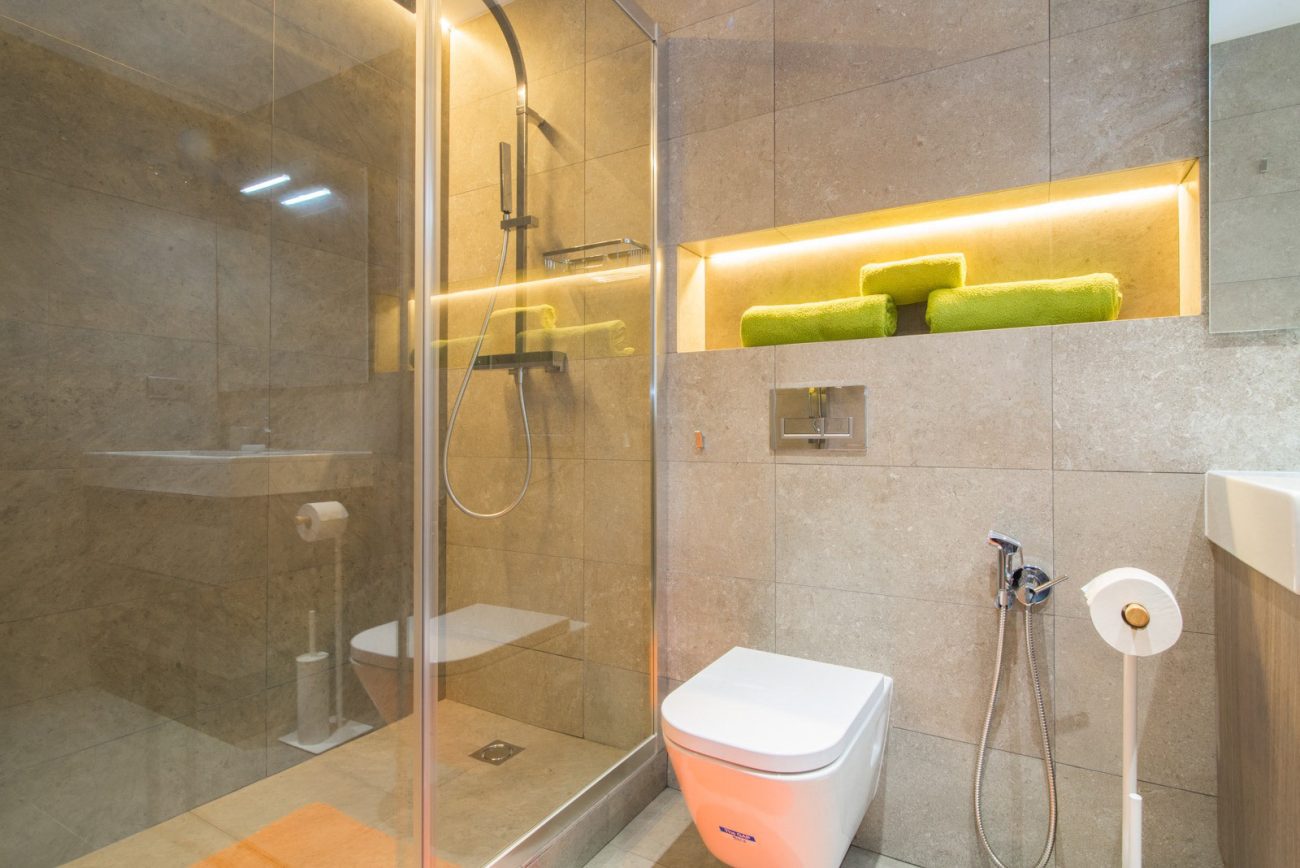 Recently renovated townhouse 100 metres from the beach in Gava
