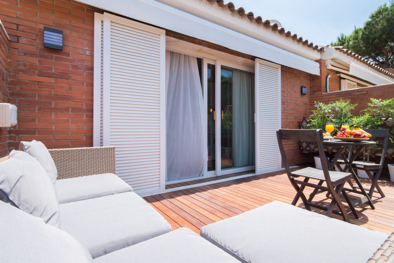 Recently renovated townhouse 100 metres from the beach in Gava