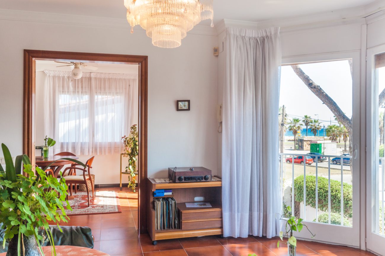 Big apartment in front of the beach in Castelldefels for vacational rental