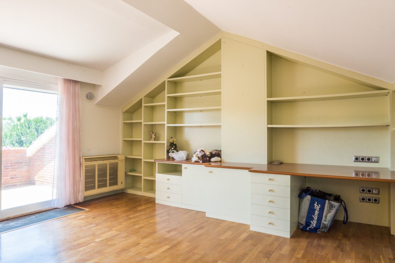 Semi-detached house in the best residential complex of Gava Mar