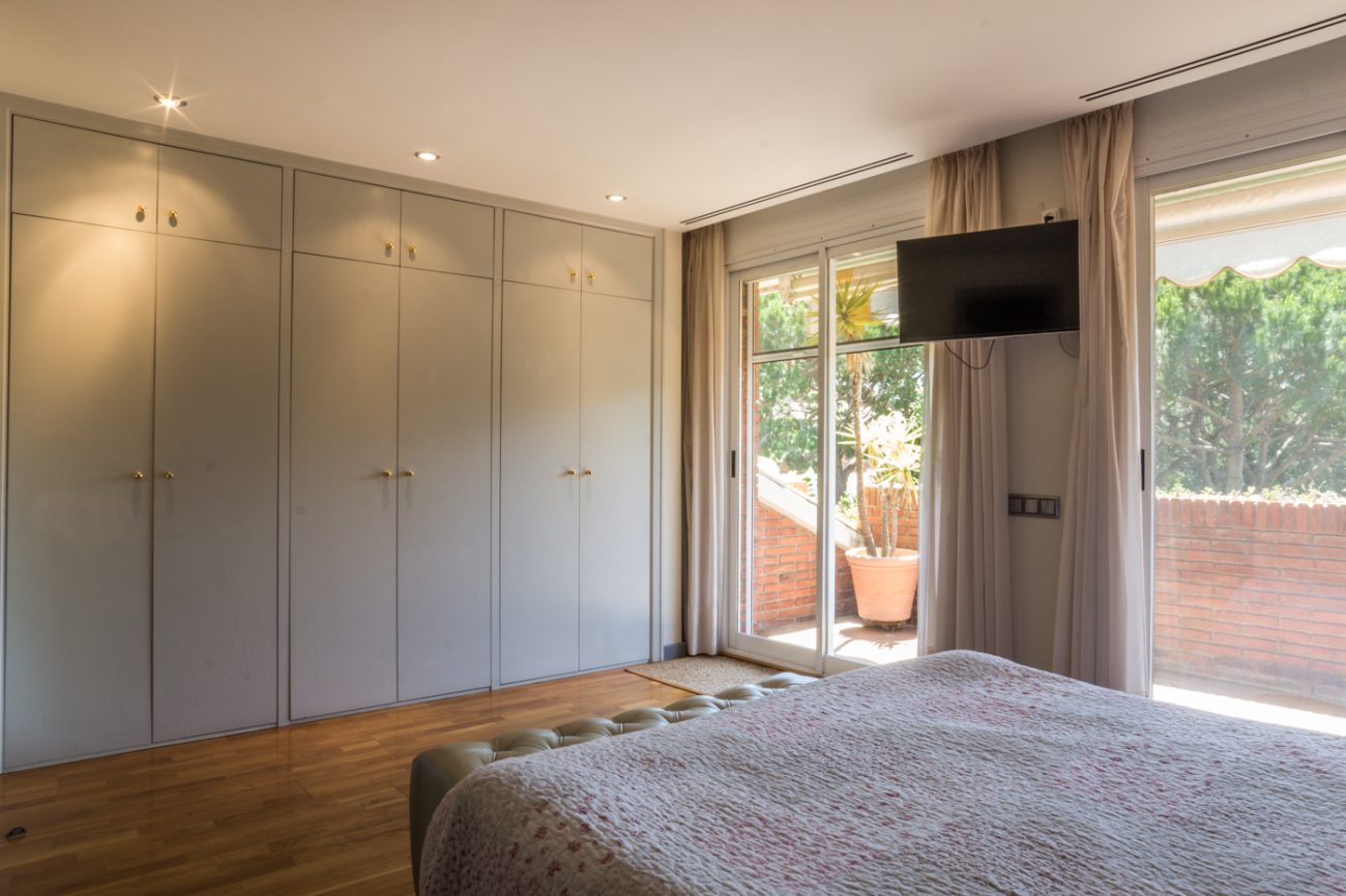 Semi-detached house in the best residential complex of Gava Mar