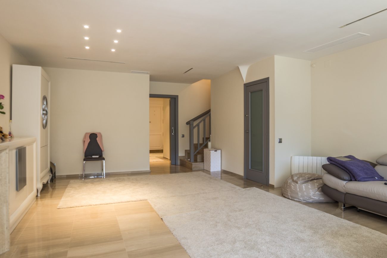 Semi-detached house in the best residential complex of Gava Mar