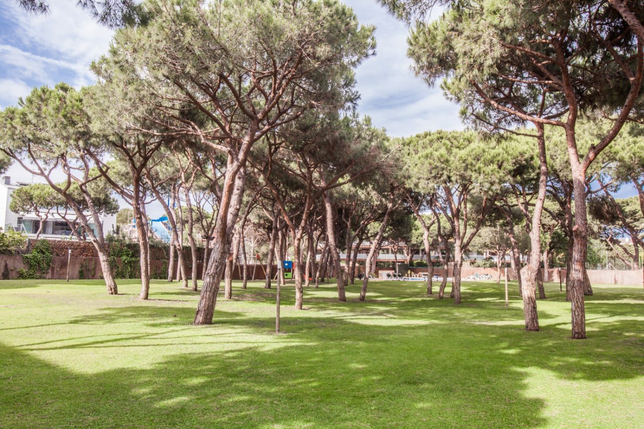Big semi-detached house close to the beach in Gava