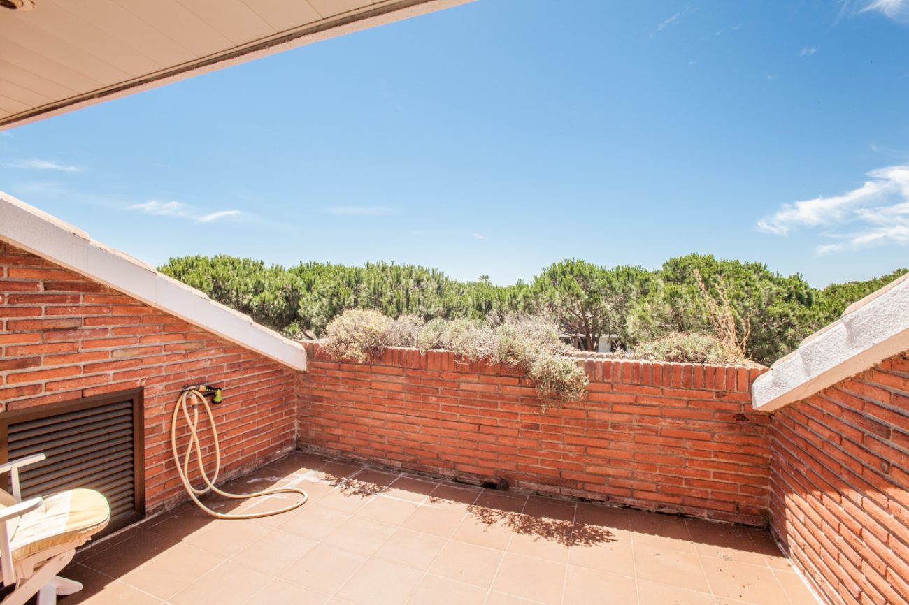 Excellent house in the best residential complex of Gava Mar
