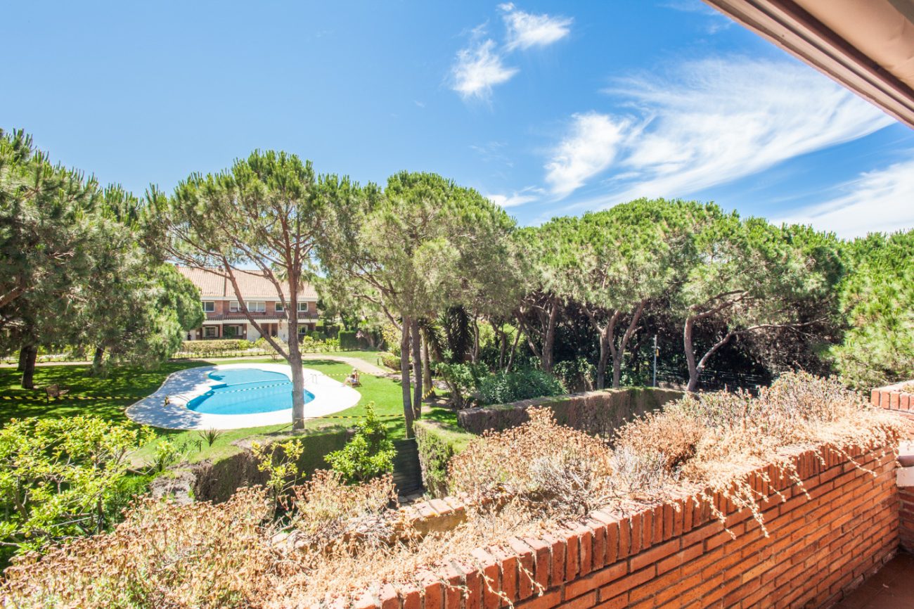 Excellent house in the best residential complex of Gava Mar