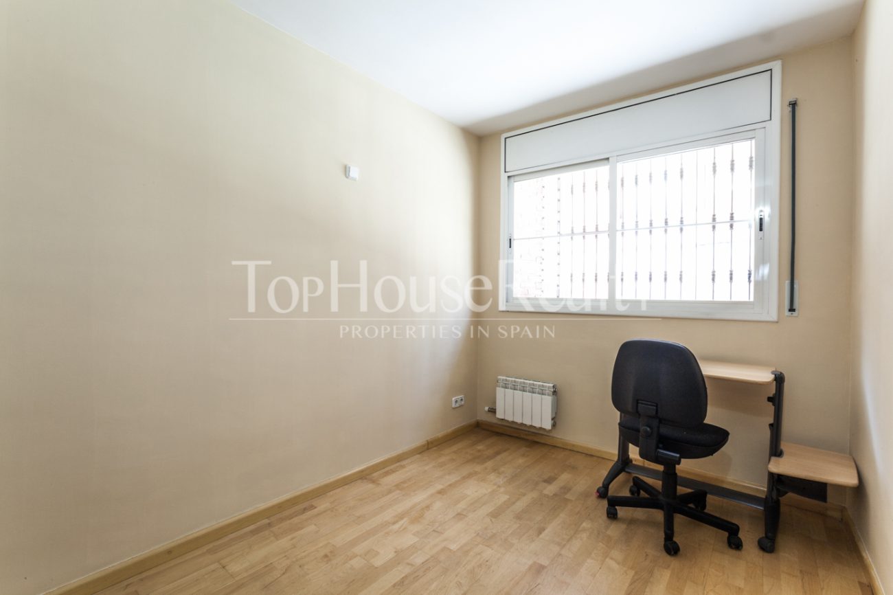 Big flat with a terrase in Barcelona