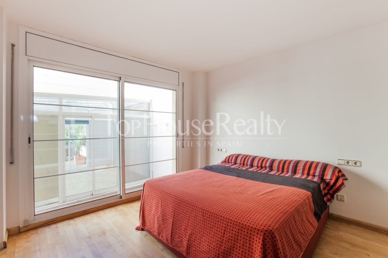 Big flat with a terrase in Barcelona