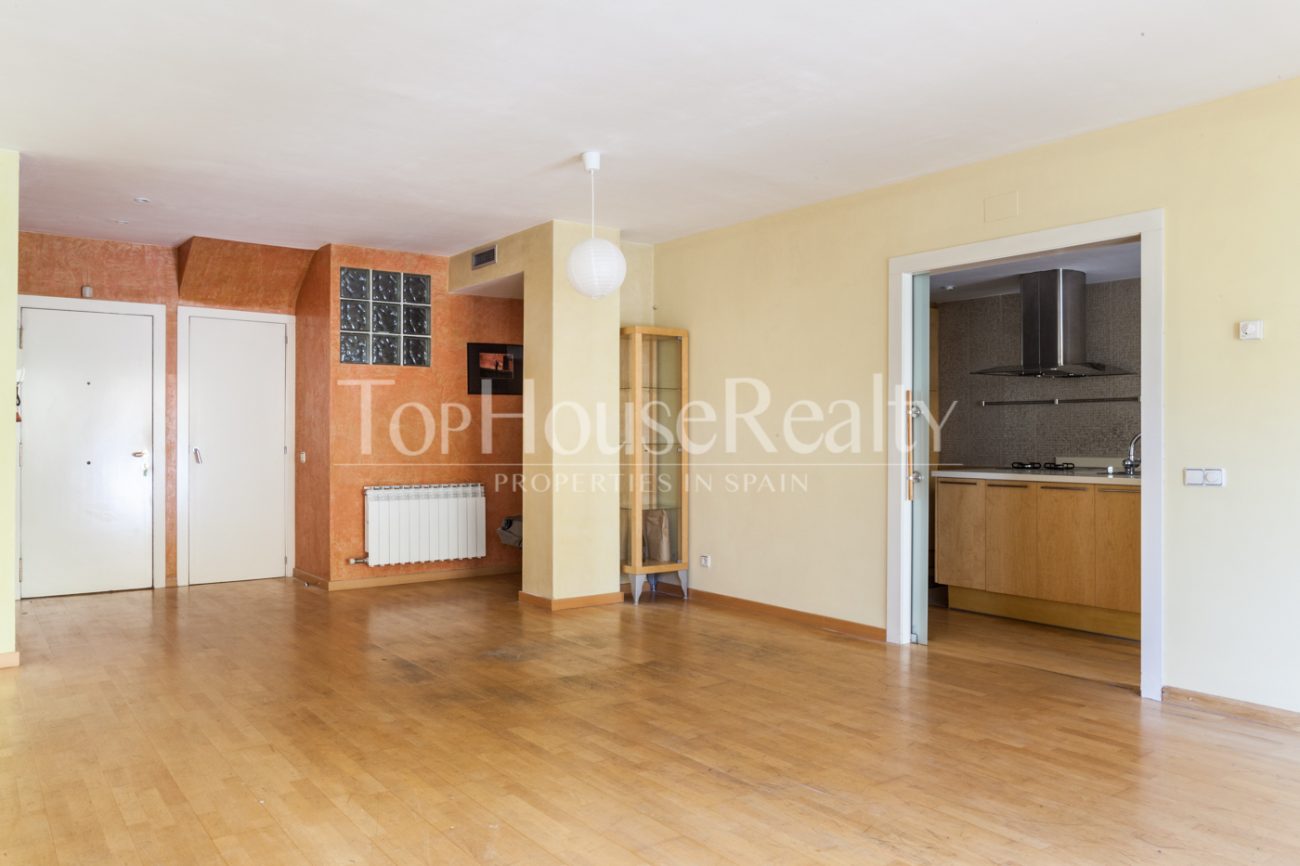 Big flat with a terrase in Barcelona