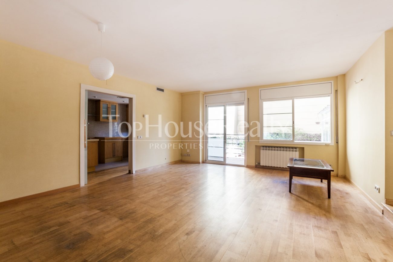 Big flat with a terrase in Barcelona