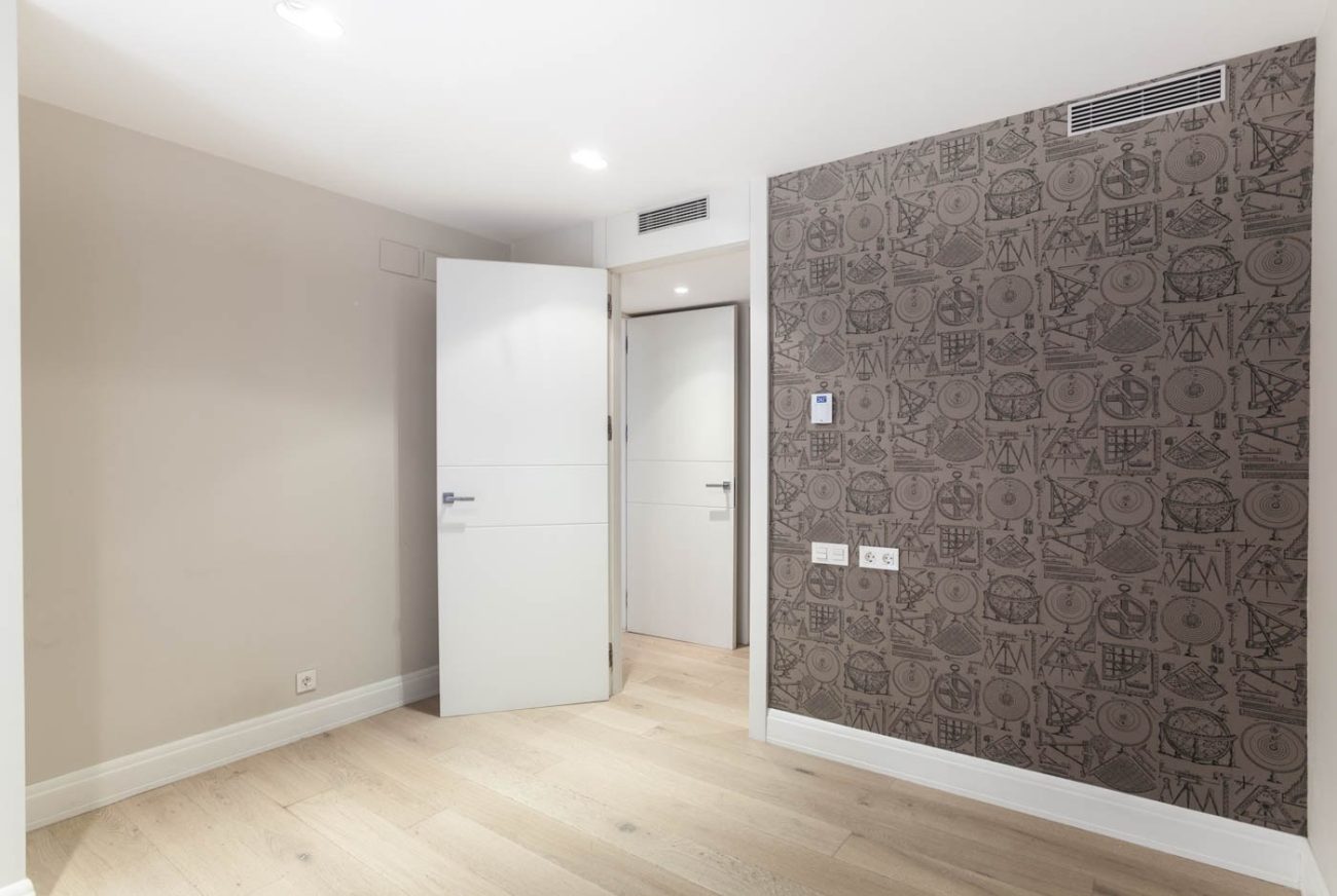 Excellent big modern apartment for rent in Barcelona