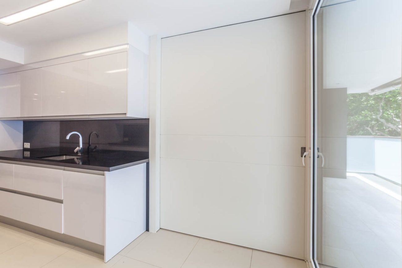 Excellent big modern apartment for rent in Barcelona
