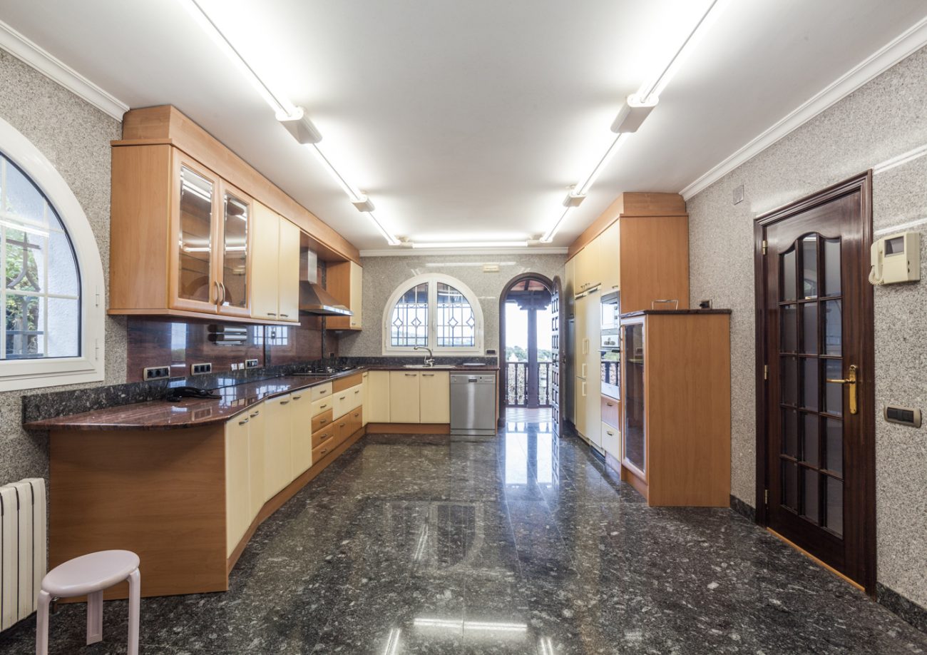 Big house of Castilian style with spectacular views