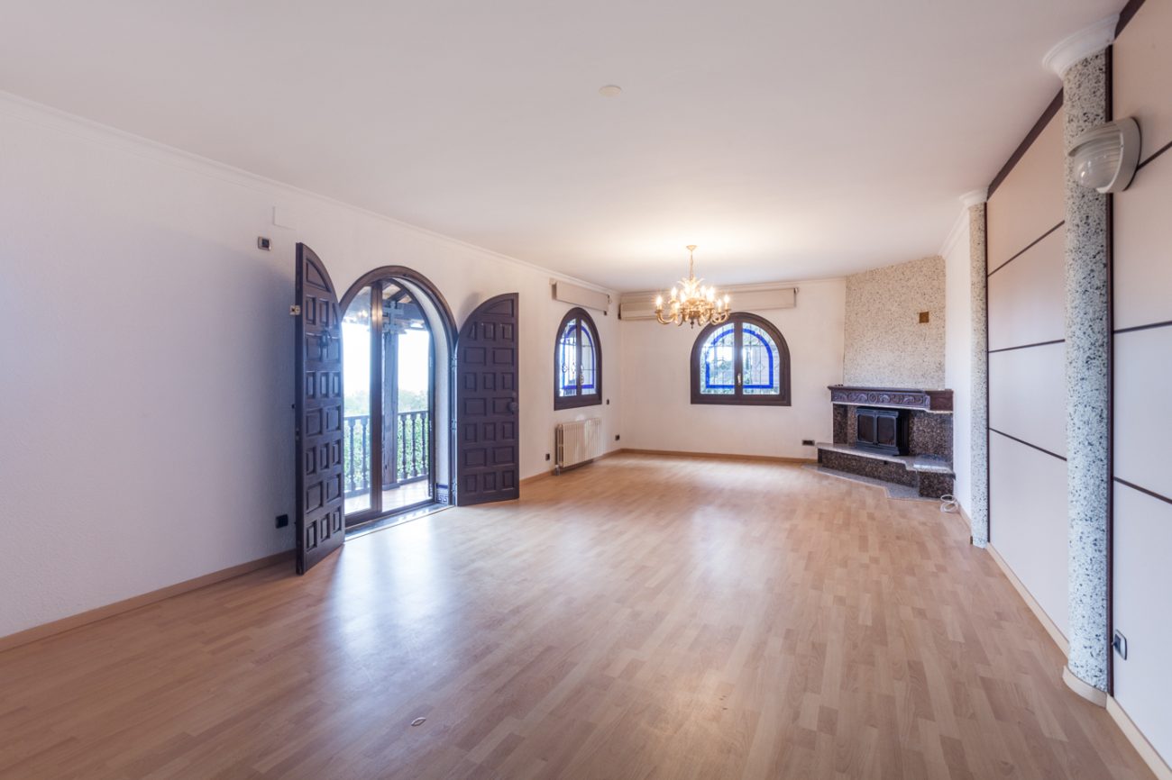 Big house of Castilian style with spectacular views