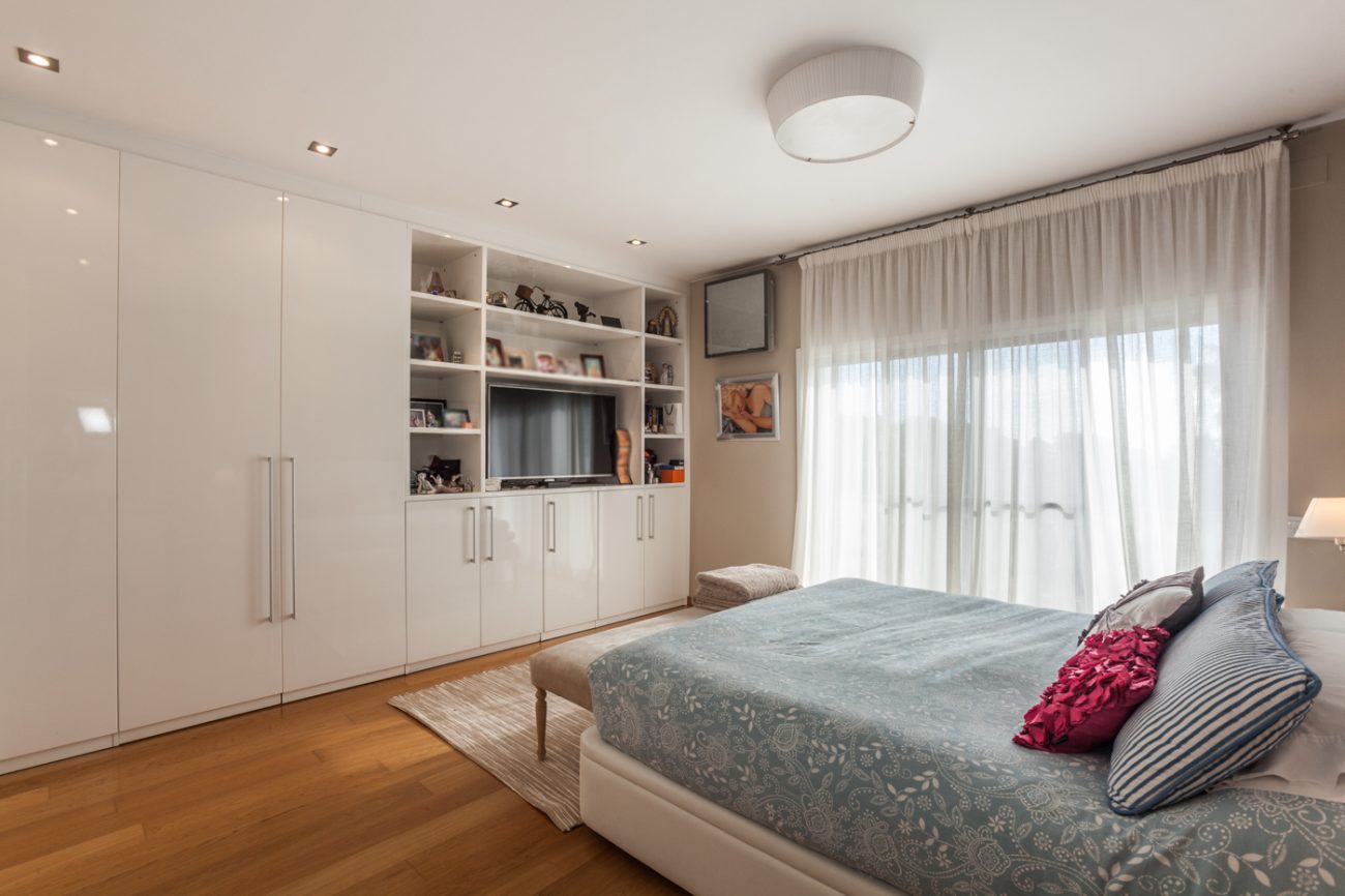 Big renovated luxurious house with views in Castelldefels