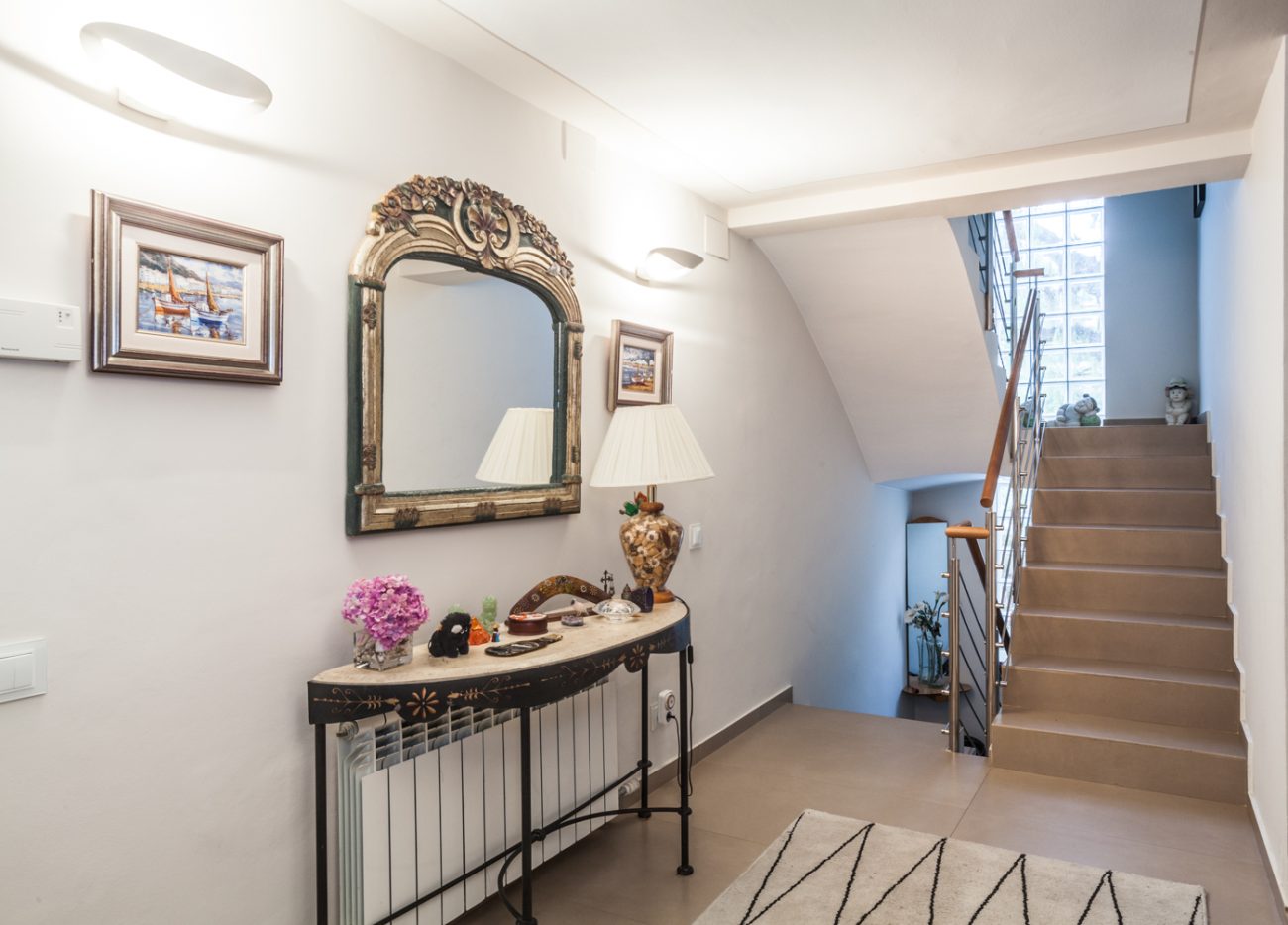 Big renovated luxurious house with views in Castelldefels