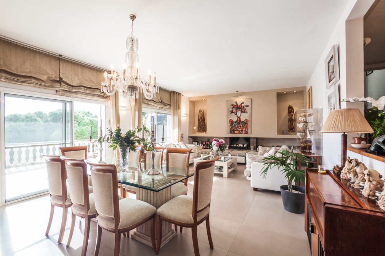 Big renovated luxurious house with views in Castelldefels