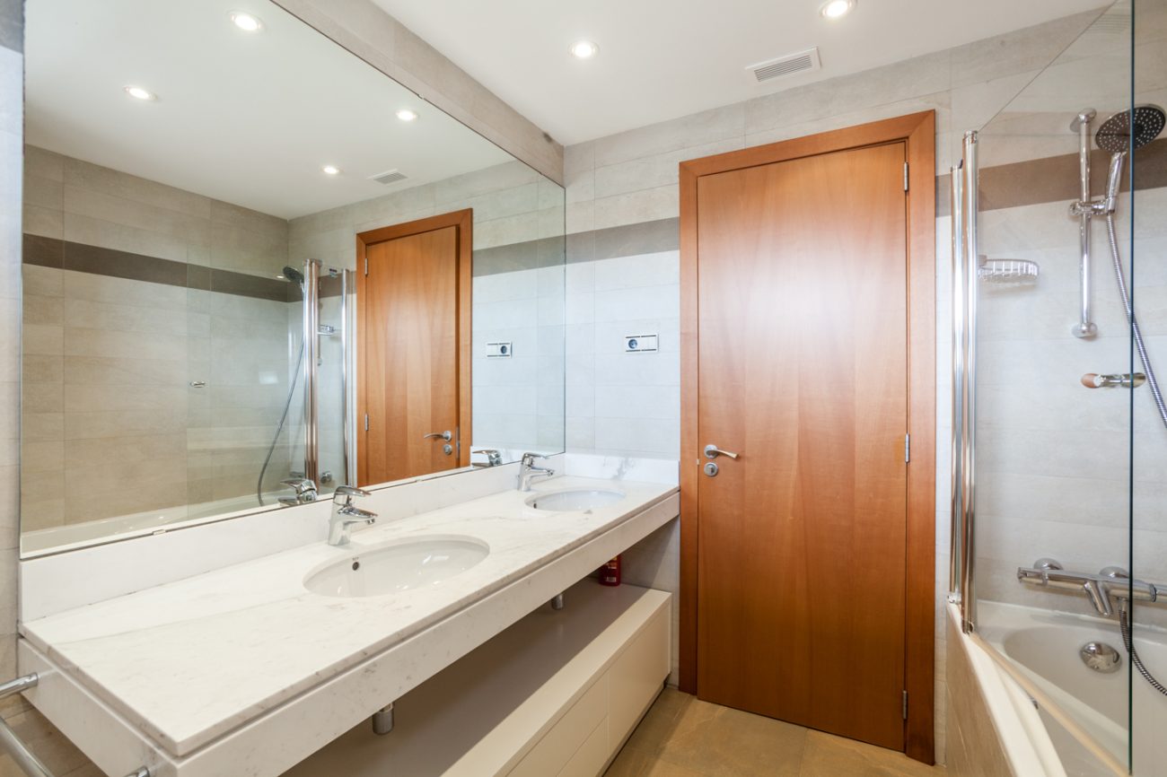 Townhouse by the beach in Castelldefels