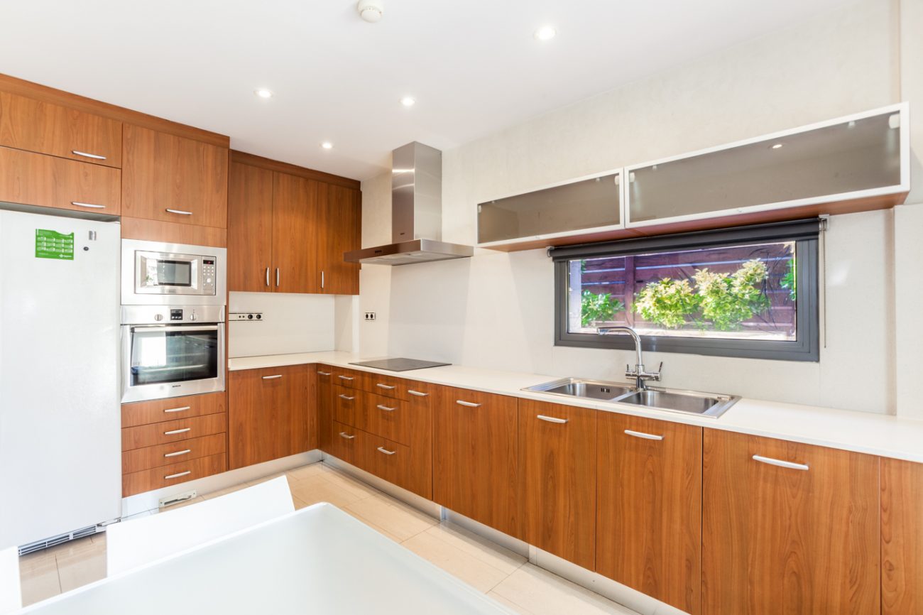 Townhouse by the beach in Castelldefels