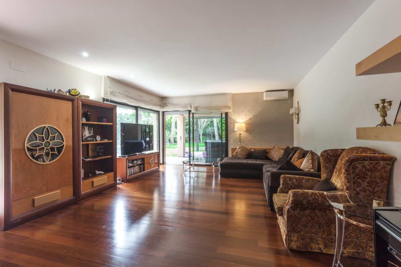 Big luxury house in Gavá Mar