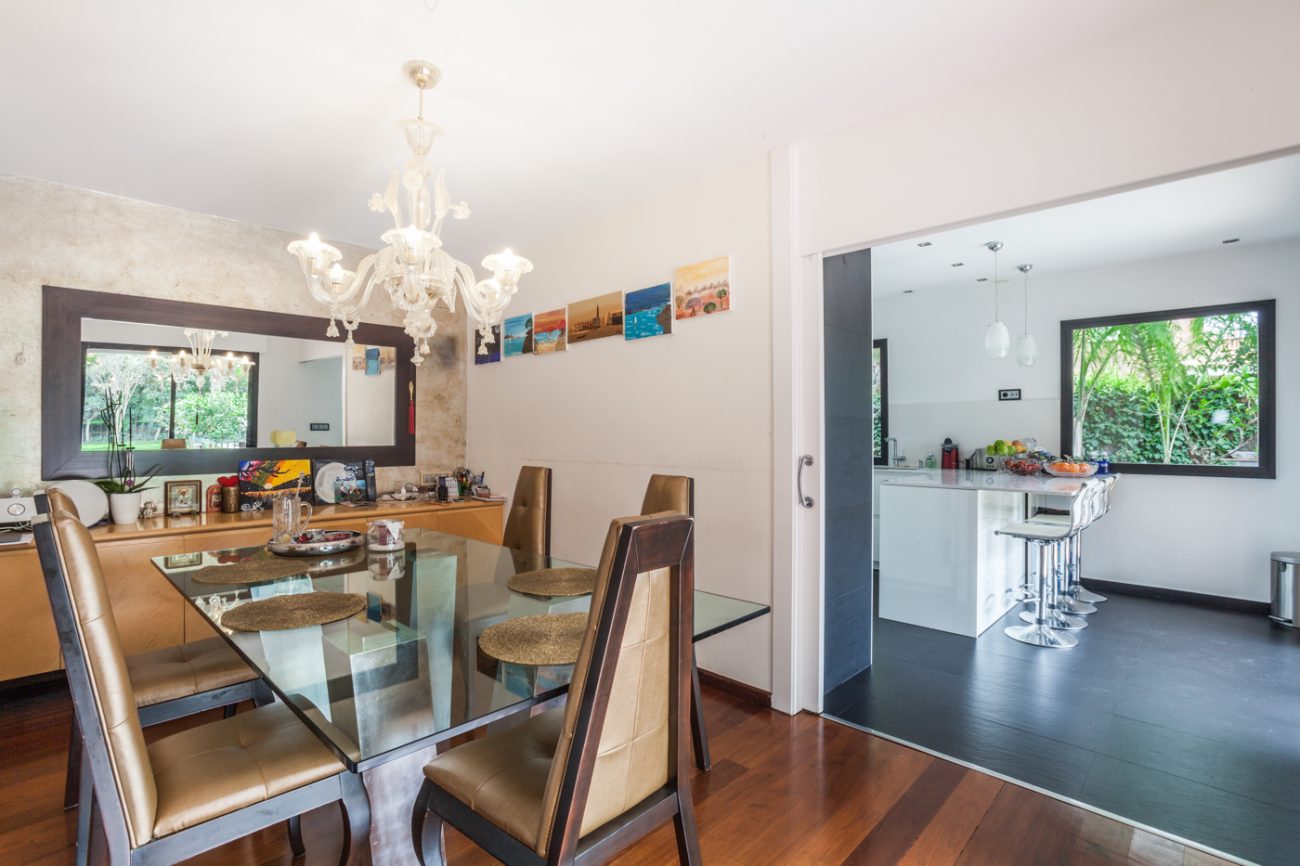 Big luxury house in Gavá Mar