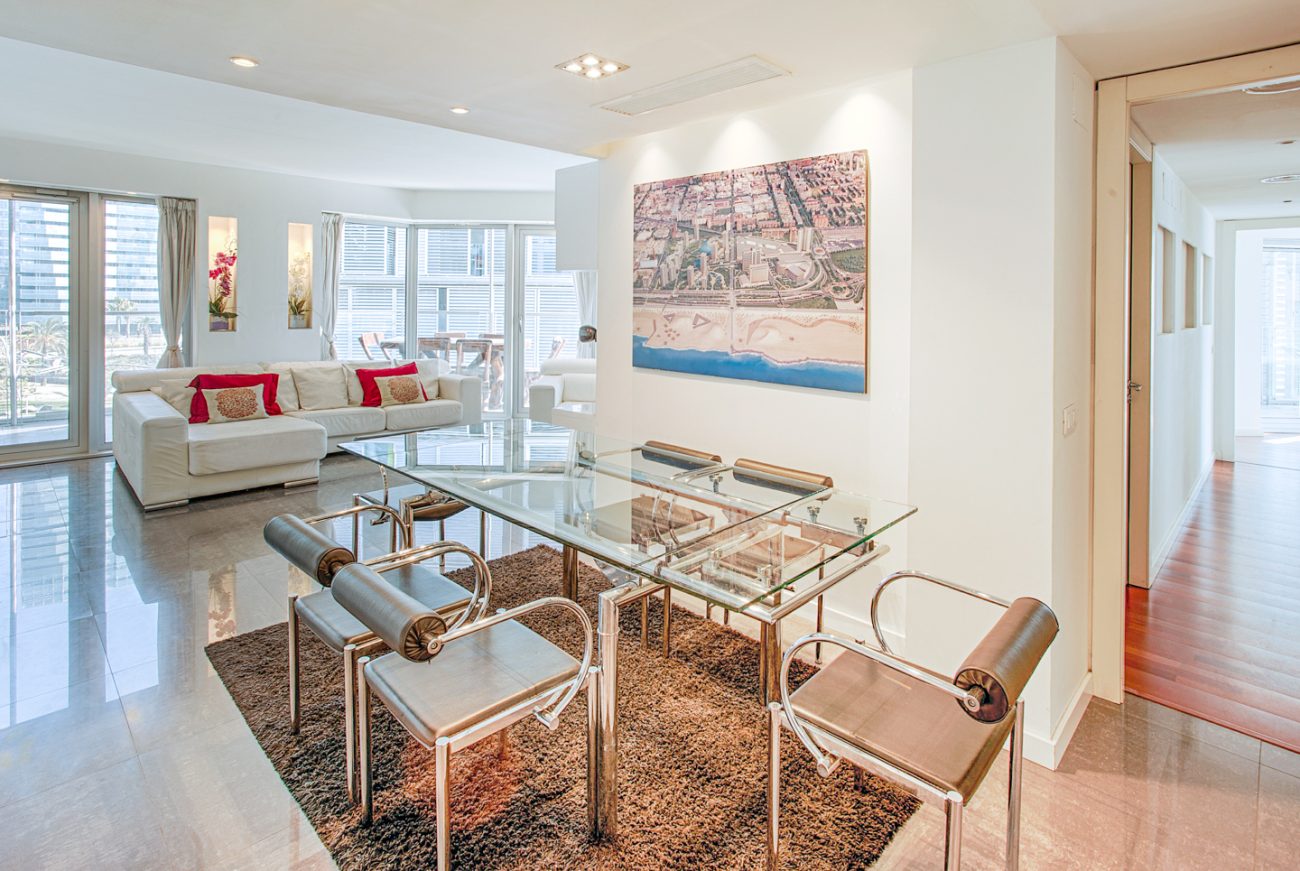 Magnificent penthouse for rent in Selva de Mar