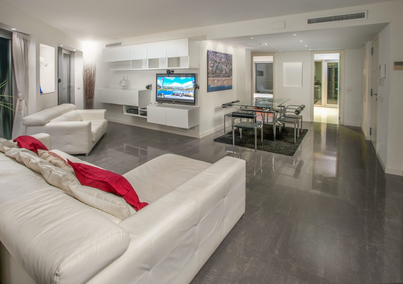 Magnificent penthouse for rent in Selva de Mar