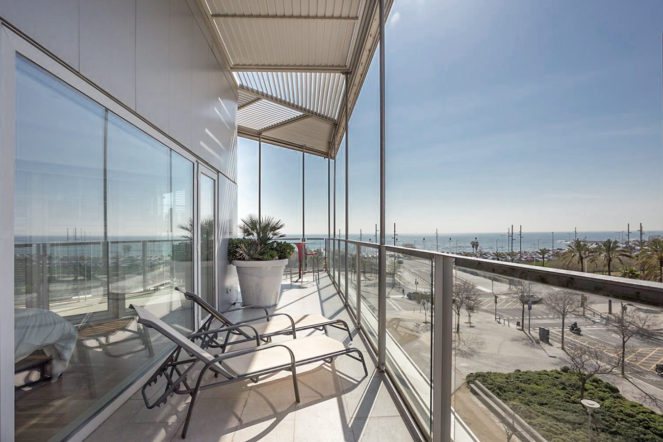 Magnificent penthouse for rent in Selva de Mar