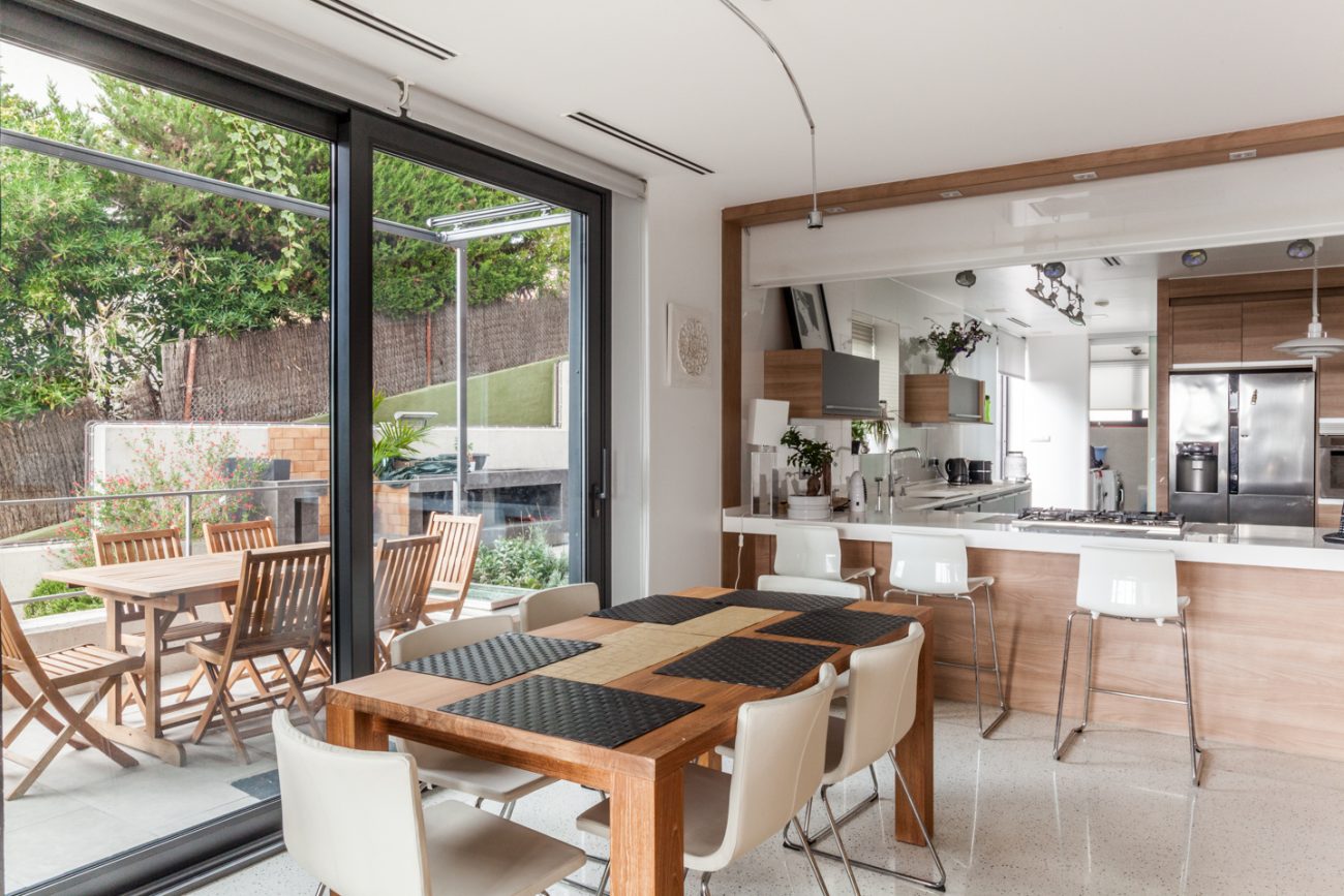 Excellent modern flat with views in Castelldefels