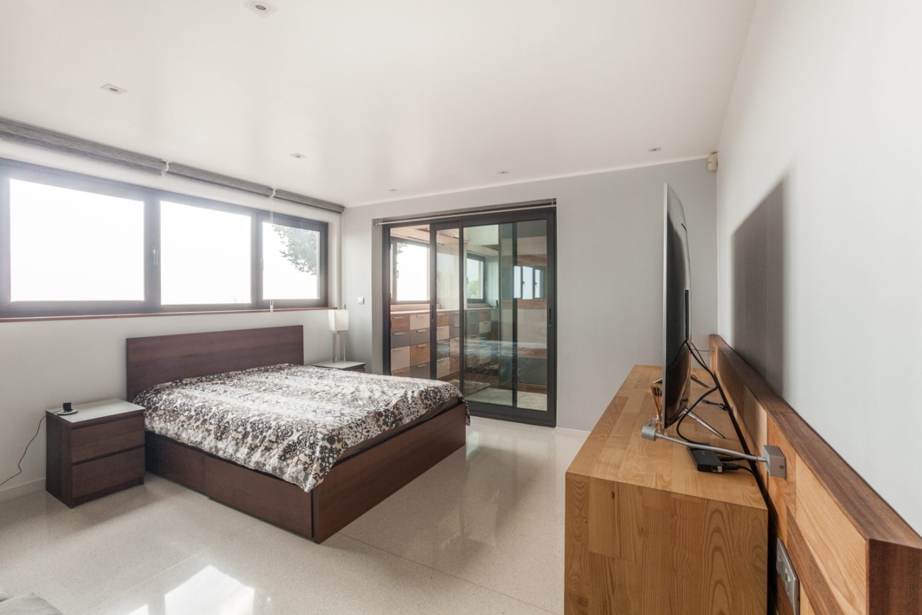Excellent modern flat with views in Castelldefels