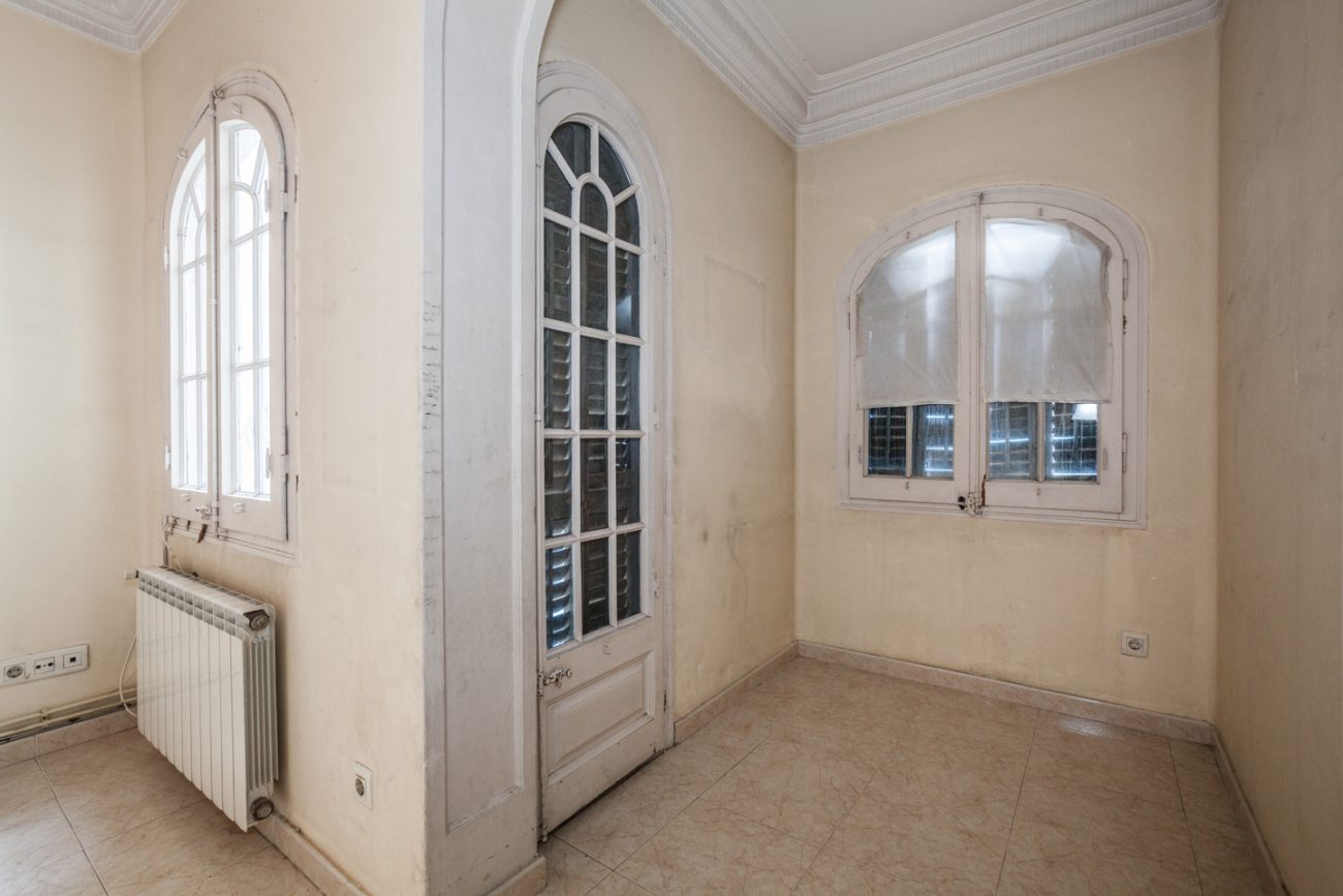 Magnificent flat in Eixample