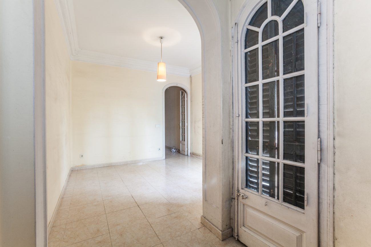 Magnificent flat in Eixample