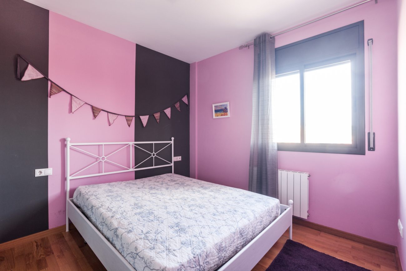 Large light duplex in Castelldefels
