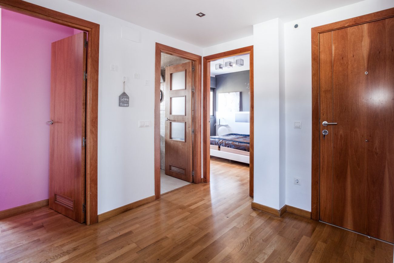 Large light duplex in Castelldefels