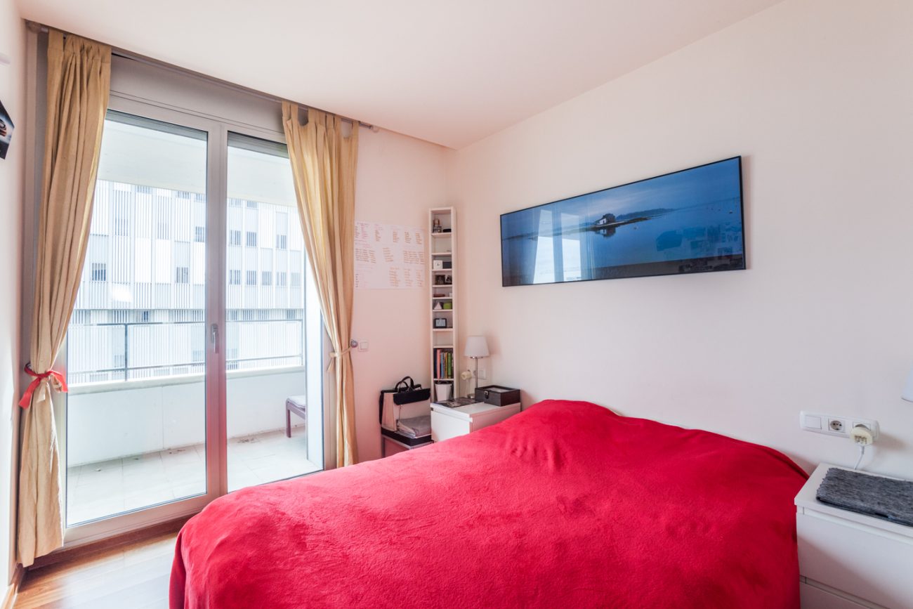 Modern flat with views