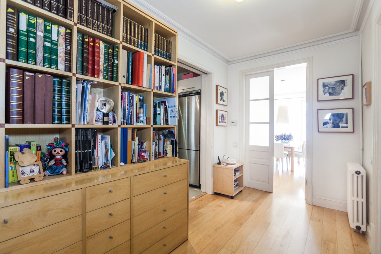 Spectacular flat in listed building
