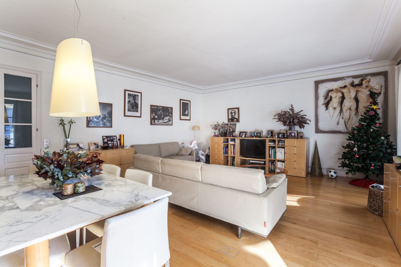 Spectacular flat in listed building