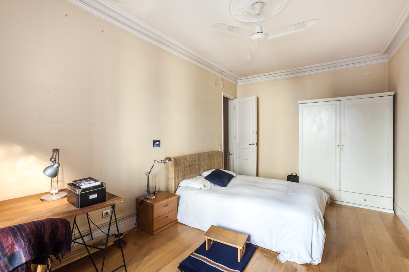 Spectacular flat in listed building