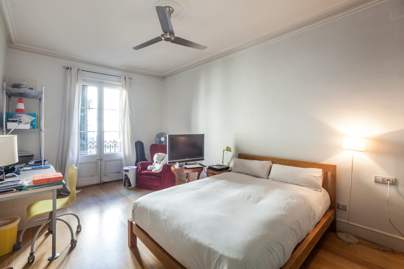 Spectacular flat in listed building