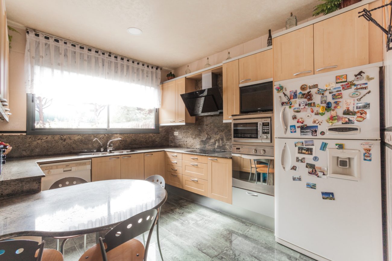 Corner townhouse by Avenida del Mar