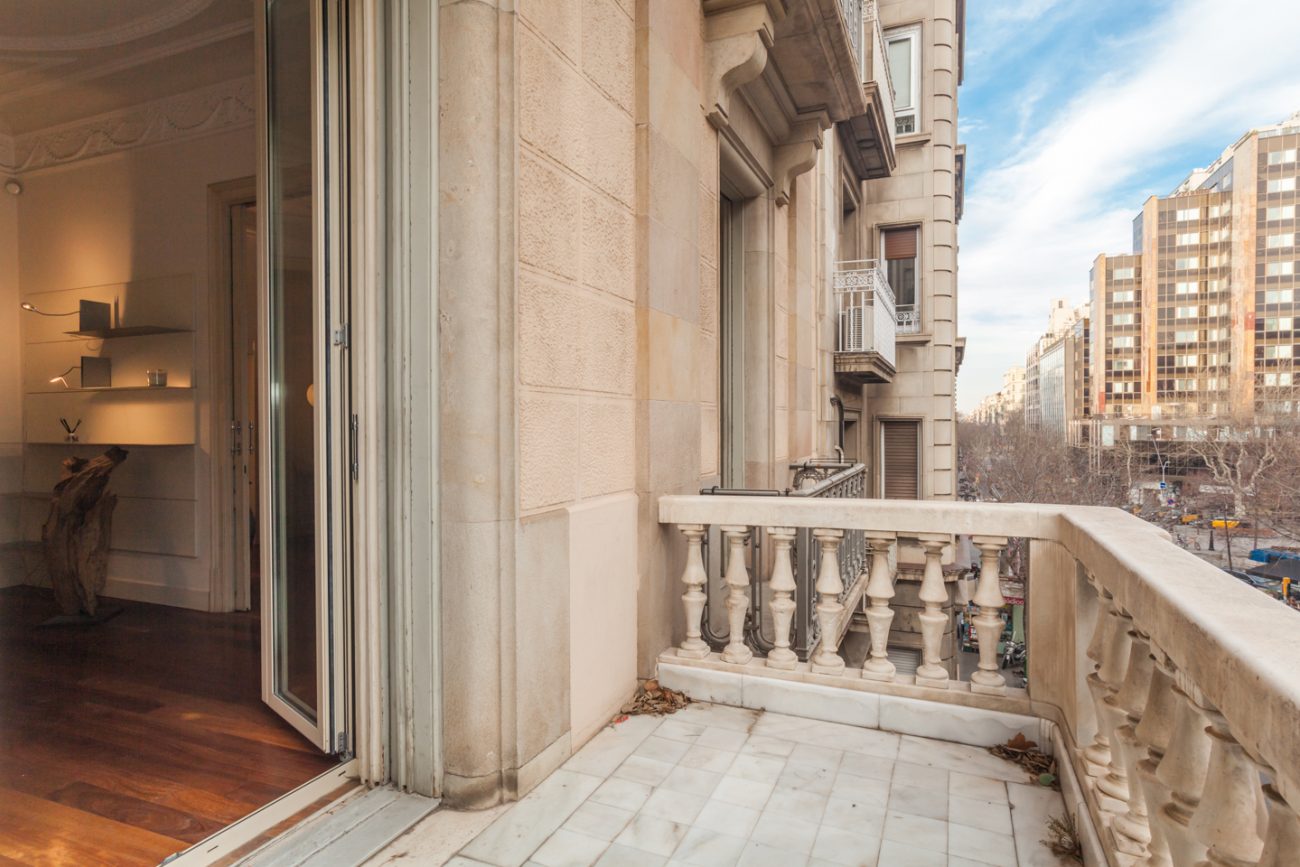 Excellent flat with a terrace
