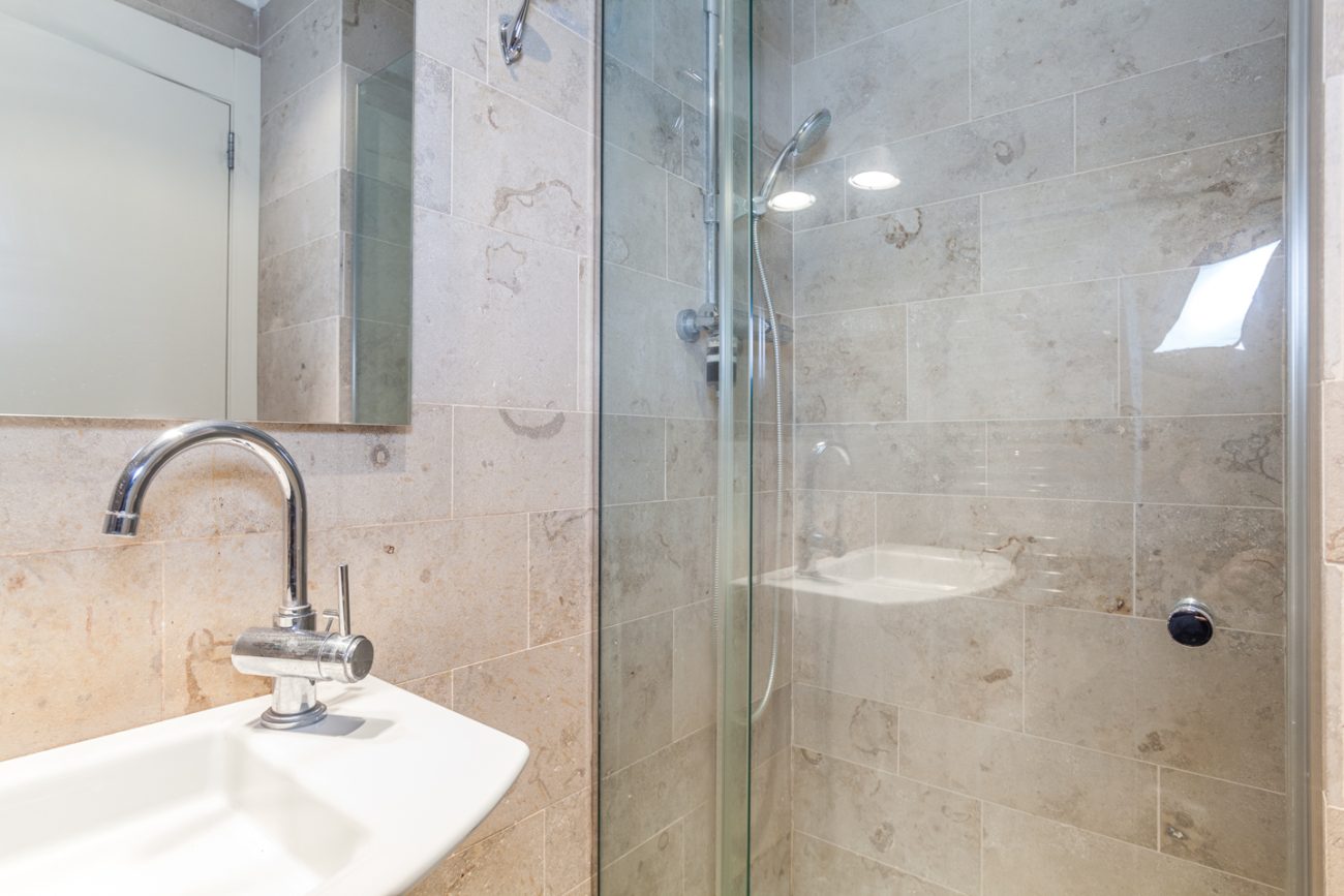 Excellent flat with a terrace